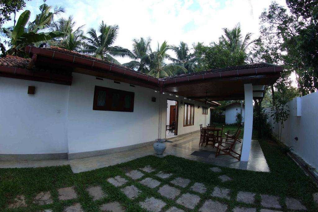 Summer Dew Villa Talpe Zimmer foto
