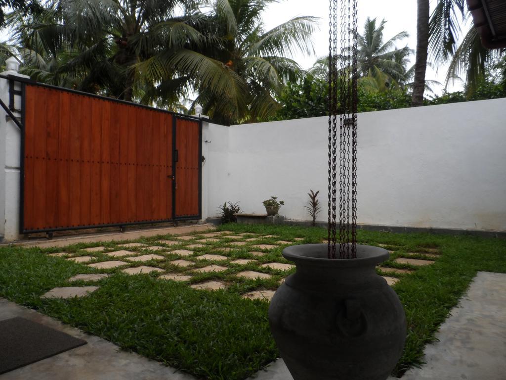Summer Dew Villa Talpe Zimmer foto