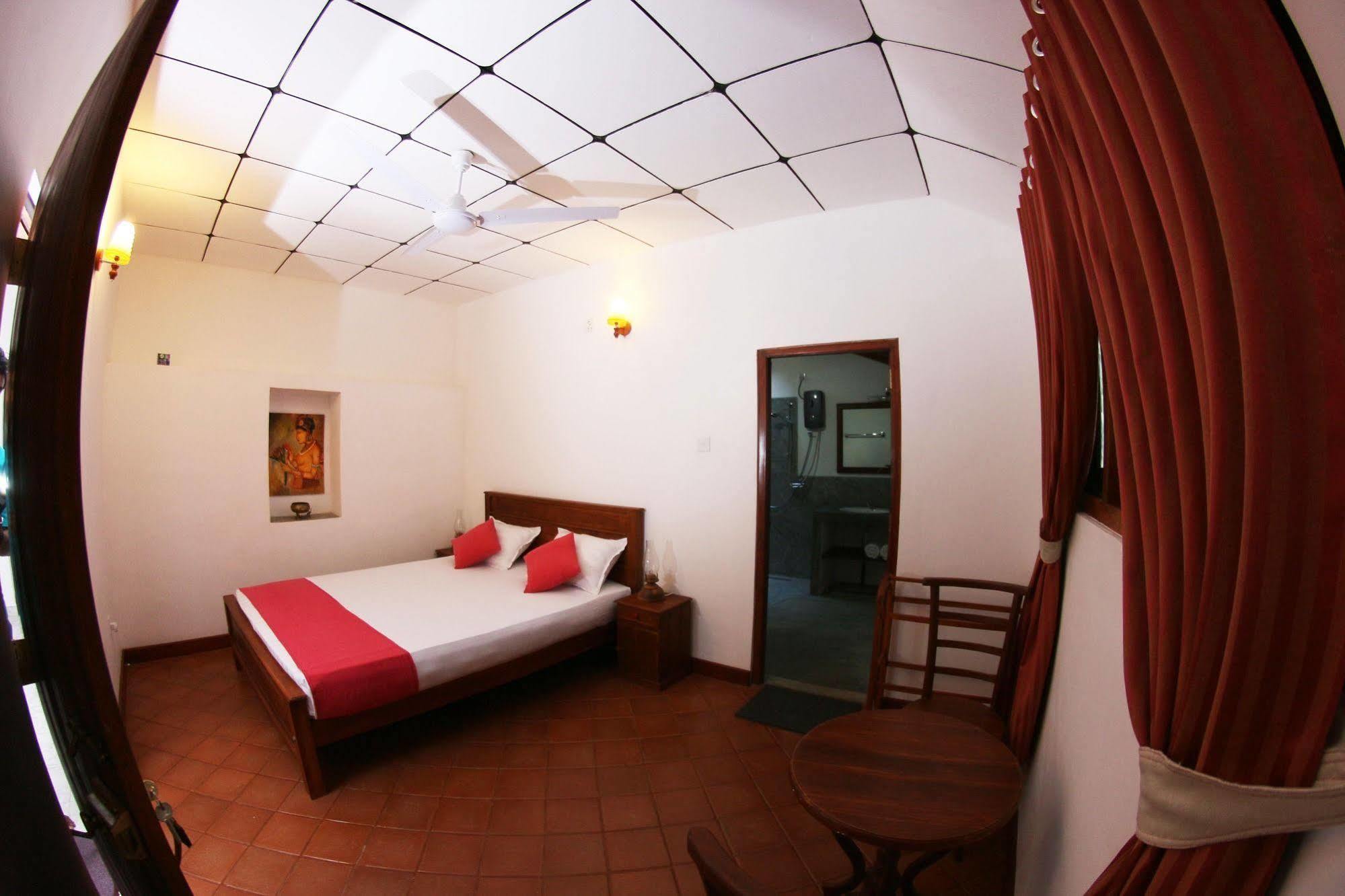 Summer Dew Villa Talpe Exterior foto
